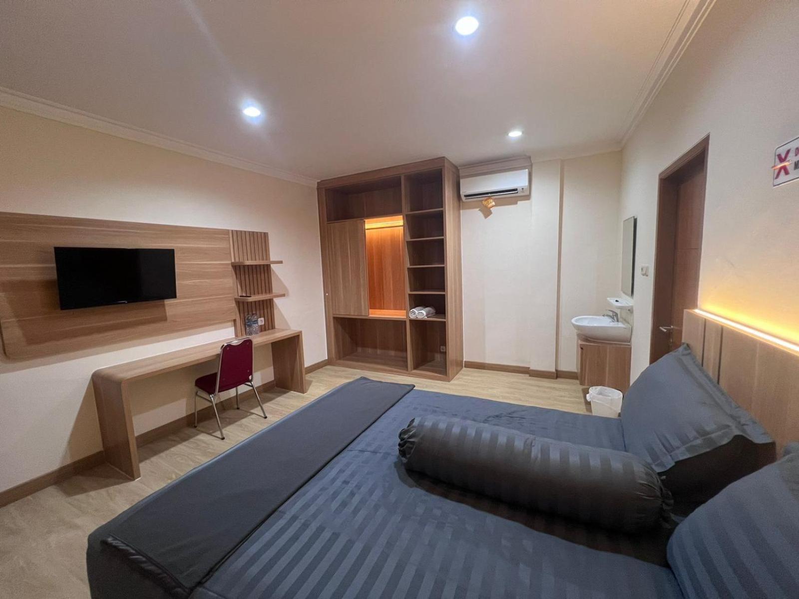 wisma delapan RedPartner Jakarta Bagian luar foto